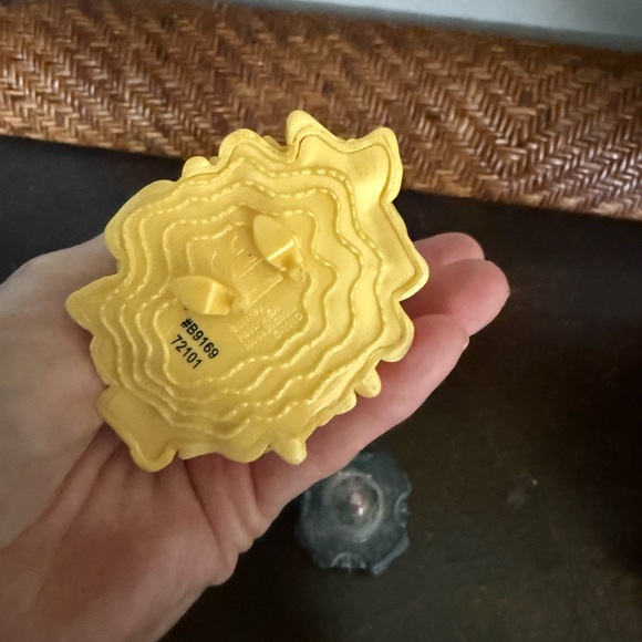 Disney Black/White Mouse Hat Red Bow Ears, Disney adult rain hat, Mouse watertoy - Picture 16 of 16